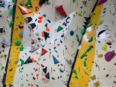 -问山MountQuest攀岩馆