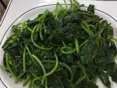 蒜蓉炒番薯叶-老字号蛇口德记烧腊饭店·海鲜加工
