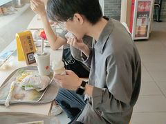 -麦当劳(电白服务区店)