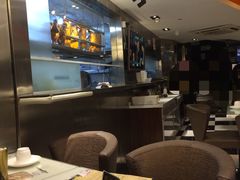 -新大咀港式茶餐厅(宝山万达店)