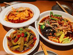 -六福烧烤酒馆(秦隆步行街店)