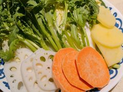 -东镇老火锅(长春路首店)