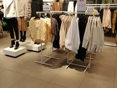 -H&M(鹏欣水游城店)