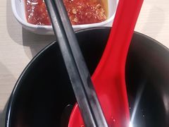 -灵芝妹子海鲜米线(劳动公园店)