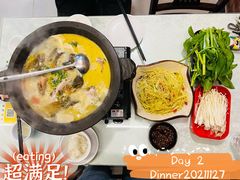 石锅鱼-业华湘·特色菜