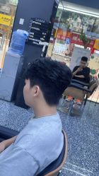 -藤野造型专业烫染接发