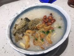 金牌荔湾艇仔粥-华辉拉肠(宝华店)