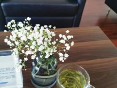 -杭州中升之星奔驰4S店(滨江店)