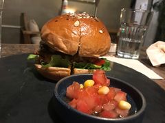 -HIGH FIVE哈福手工汉堡(桂林路店)