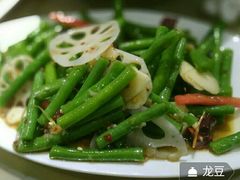 龙豆-伊兴面片·清真(五泉山店)