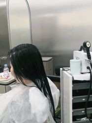 -Tloml salon