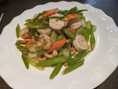 -鑫渔港海鲜本地菜·山海关浑锅(东戴河店)