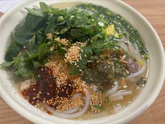 -啊墨江牛烂烀米线