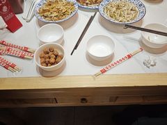 -青年路烩面馆(绿地世纪城店)