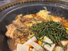 小笨鸡-田家大院东北农家菜铁锅炖(西安总店)