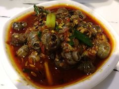 -凤凰路何眼镜香辣蟹(花果园店)