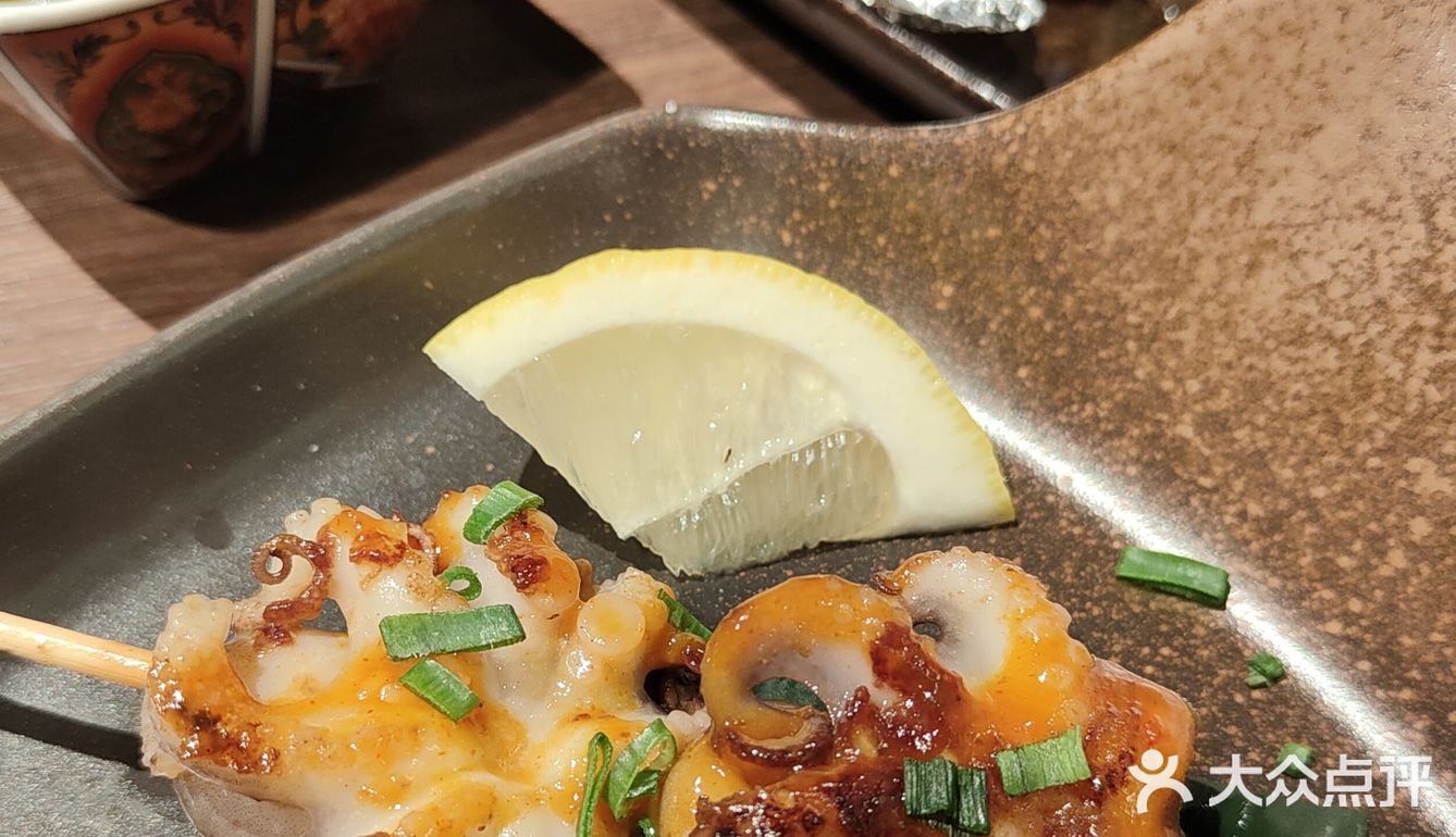 魔都人气日料店，精致美食不容错过！