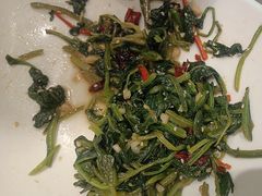 -民族手抓羊肉馆·滩羊手抓·烤全羊