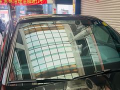 -鲨鱼皮汽车凹陷玻璃修复(静安店)