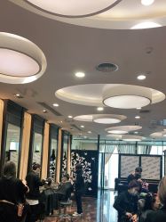 点击看大图 -八佰伴8008星级形象店