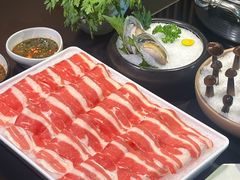 -鲜入唯煮·港式海鲜牛肉火锅(金宝街店)