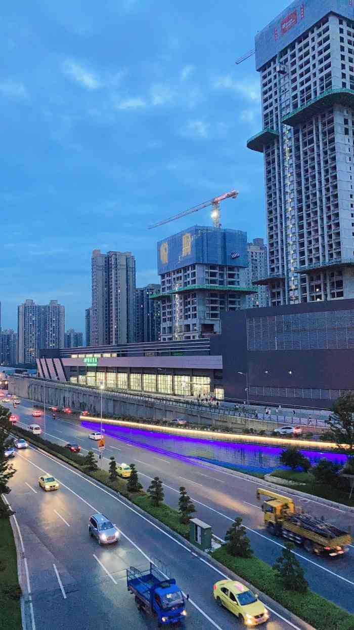 环线谢家湾-"环线目前只开通了二郎到图书馆 给市民的出.