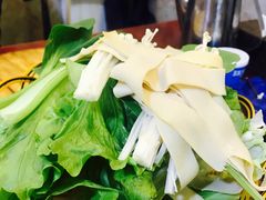 -武氏皖北网红三胖地锅鸡(桐城路店)
