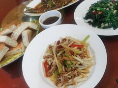 -漁耕小厨农家院(武当山店)