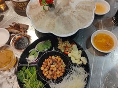-官塘鱻鱻鱼生·潮汕生腌·砂锅粥(西马路总店)