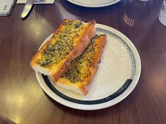 餐前蒜香法包-PIZZA BIANCA(万象城店)