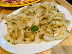 农家花生油捞粉-汤膳·脆皮爽鸡煲(景诚园综合楼店)
