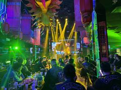 -VIVA·百人年会团建篮球场轰趴馆