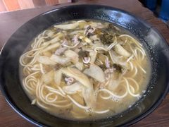 杭州片儿川面-家烧面馆【南山路知名经典面食】