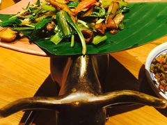 菌临天下-云海肴·汽锅鸡·云南菜(天津国金汇店)