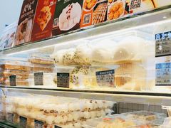 -白玉兰食品甜凤店(合生汇店)