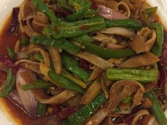 -牧场烧烤餐饮广场