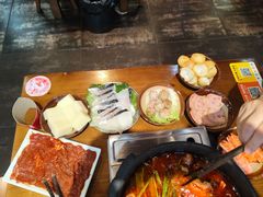 -黔有有贵州酸汤夺夺粉火锅(五味十字店)