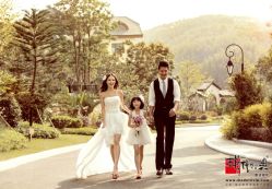 -现代经典婚纱摄影(光明北路尊荣总店)