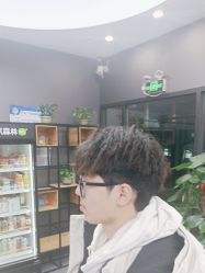 -藤野造型烫染·漂发