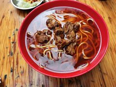 红烧排骨面-全味面馆