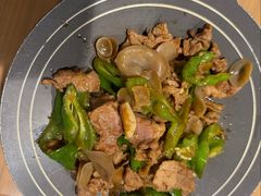 辣椒炒黑猪肉-禾珍珠家常小馆(河南博物院店)