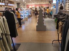 -三福时尚(三峡广场华夏银座店)