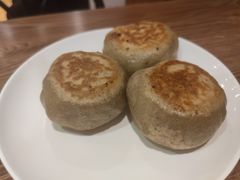 -清真吴记门钉肉饼·喜多利