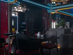 -屋有岛沉浸游戏旗舰店(中山公园店)