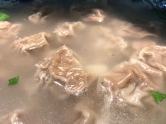 三鲜牛肉馄饨-老新隆牛肉锅贴(新街口店)
