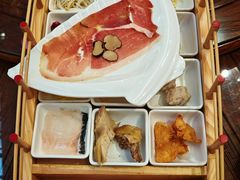 -香麒园·过桥米线·南湖雅宴
