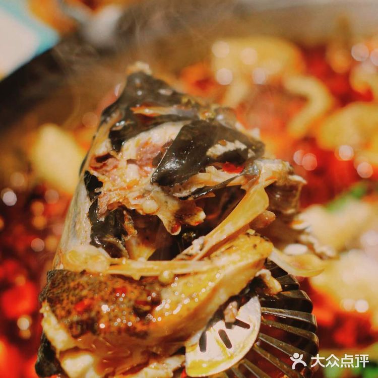 一顿舒适的晚餐开启成都人的夏夜。
