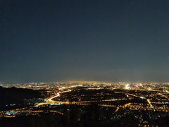 -鬼笑石后山停车场