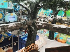 -反斗乐园π·电玩·高空拓展·蹦床(龙华天虹店)