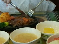 -豪享来牛排·中西简餐(黄河路店)